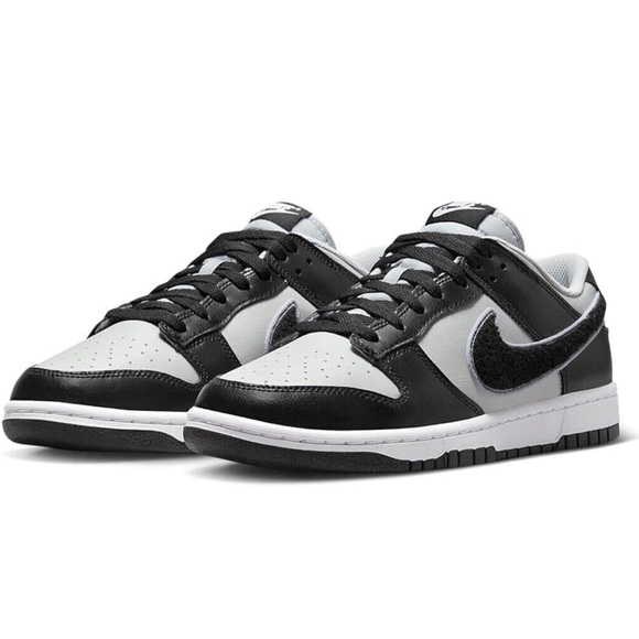 Nike Black and White Sneakers